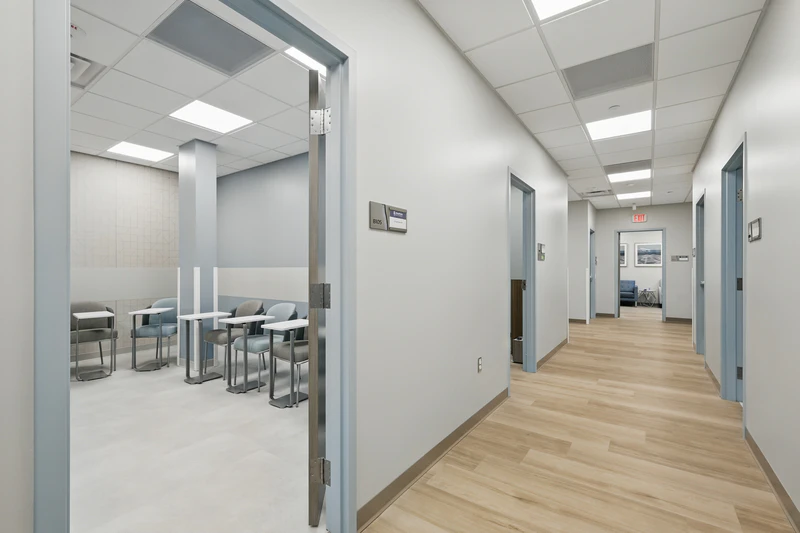basepoint-breakthrough-frisco-adult-mental-health-facility-group-room-one-hallway