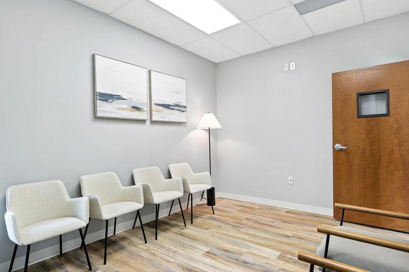 basepoint-breakthrough-forney-young-adult-mental-health-facility-group-counseling-room-gray-doorway