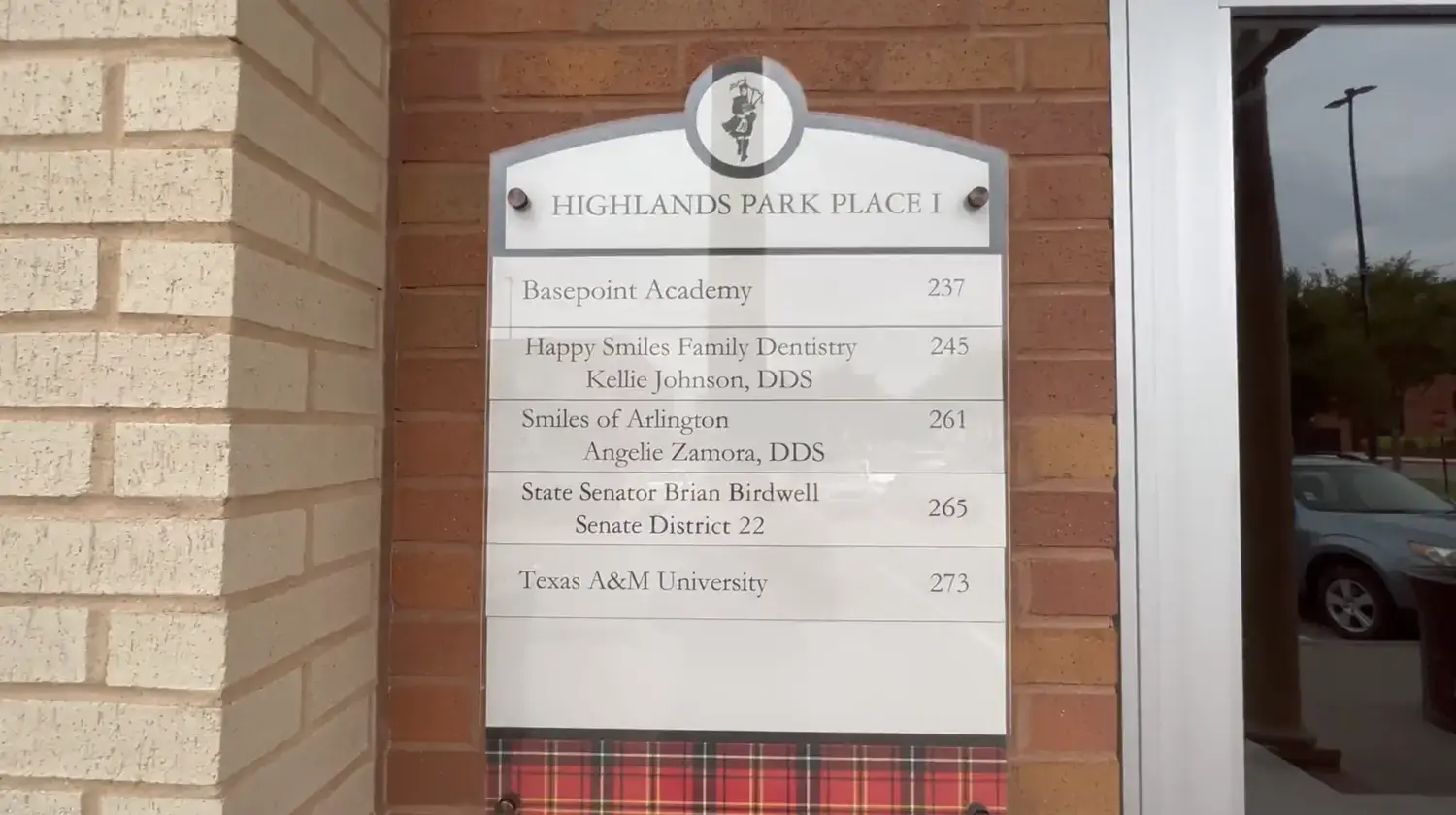 basepoint-academy-arlington-sign-building-unit-number